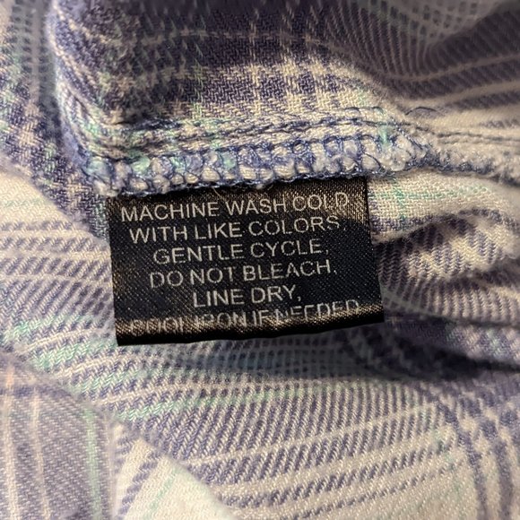 Confess Short Sleeve Blue & White Plaid Button Down Shirt Size Medium - Picture 10 of 10